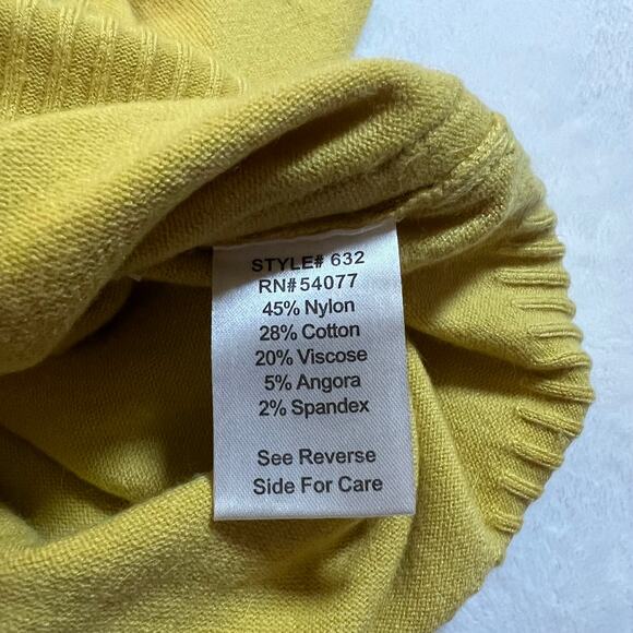 CAbi V-Neck Pullover Knit Sweater Size Medium Preppy Colorful Casual Classic - Picture 6 of 8